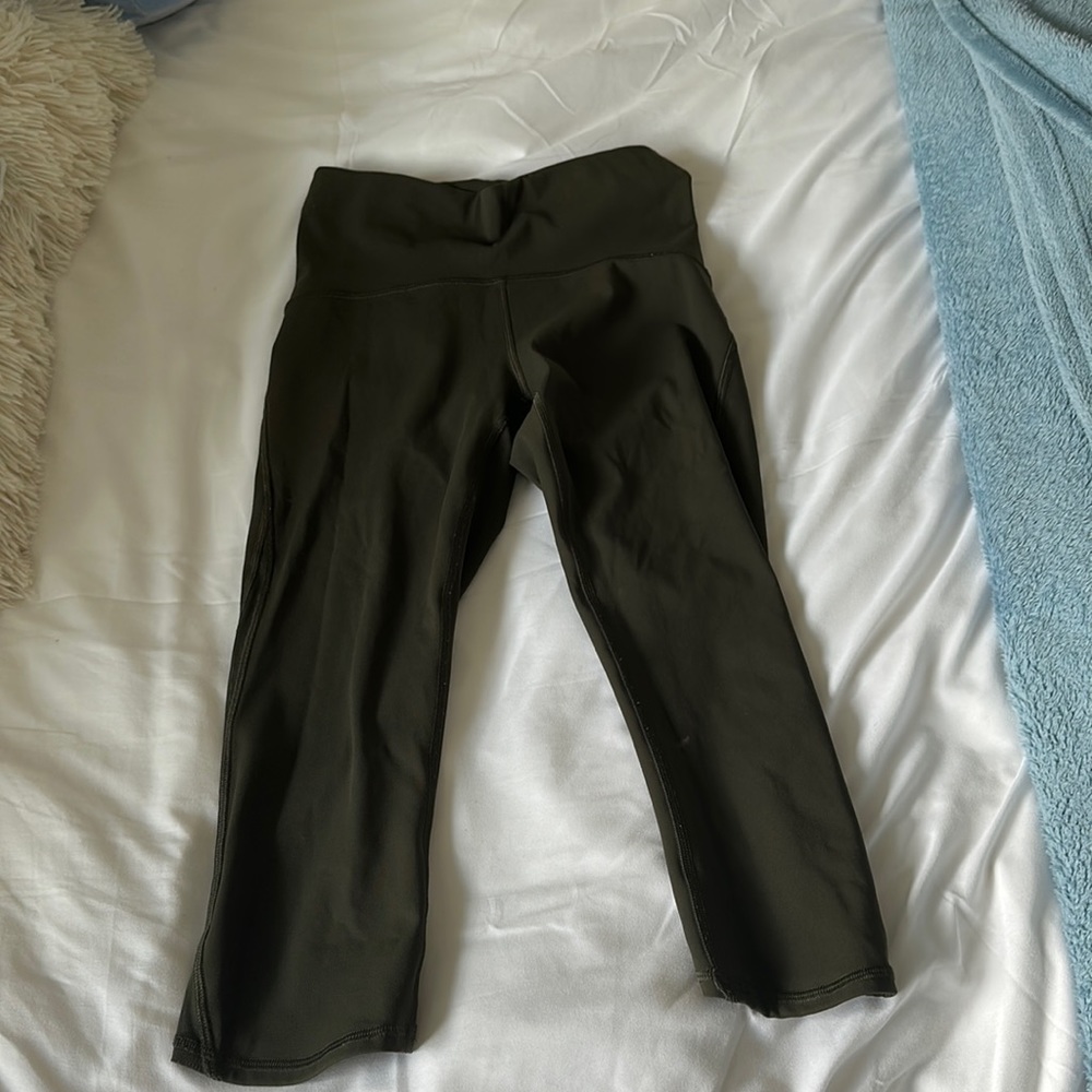Cropped Lululemon leggings